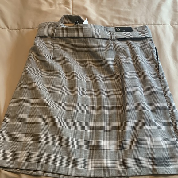 Banana Republic paper bag plaid front tie skirt - Picture 3 of 7